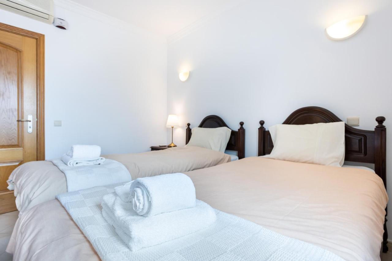 Top Floor Apartment With Great Views! Albufeira Exterior foto